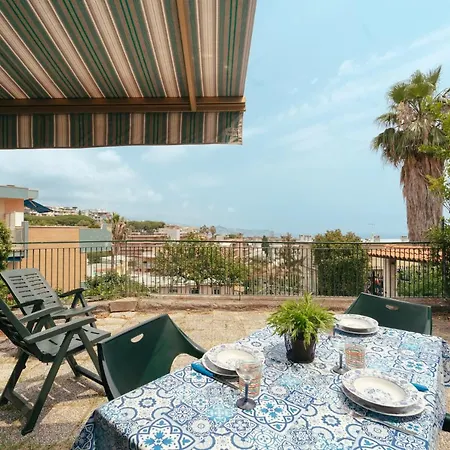 La Casa Blu - Free Parking - Sea View - Free Wifi *